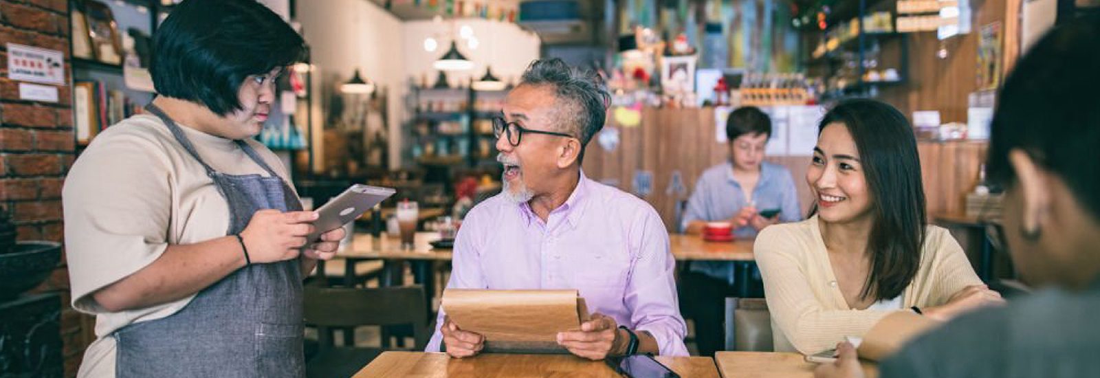 How to Attract New Customers for 2023