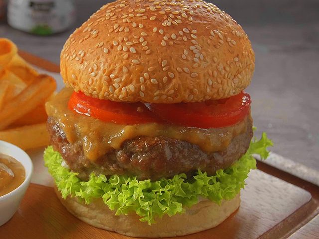 Homemade Beef Burger with Special Pepper Brown Sauce0 (0)