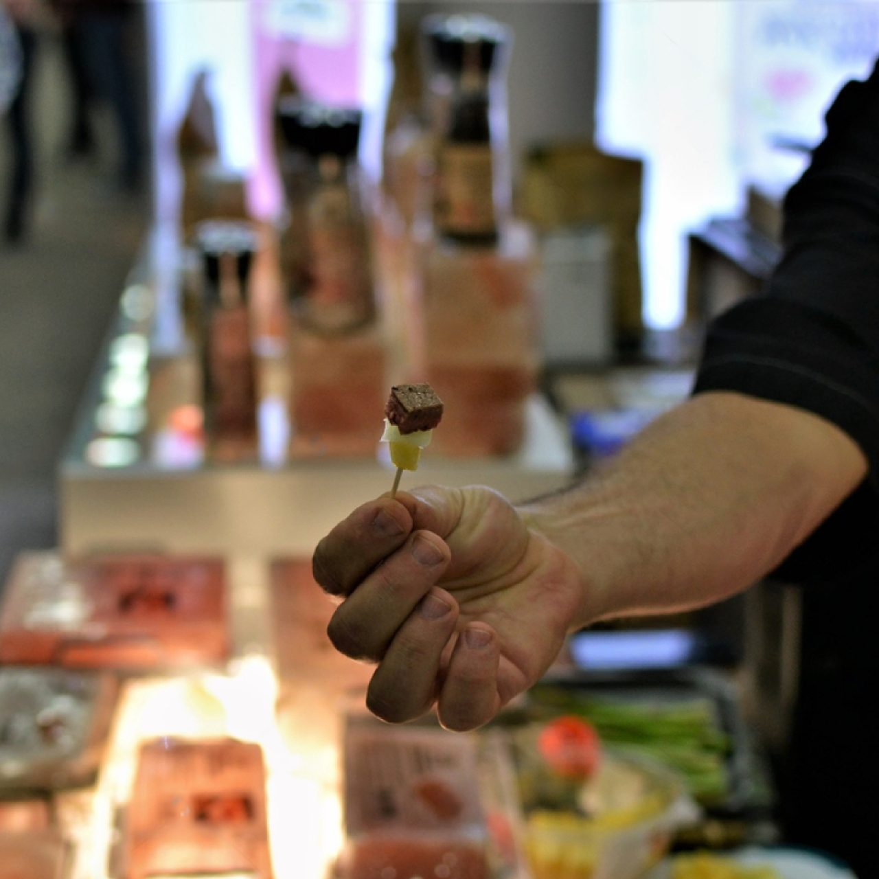 How To Market Your New Food Stall : F&B Tips | Ajinomoto