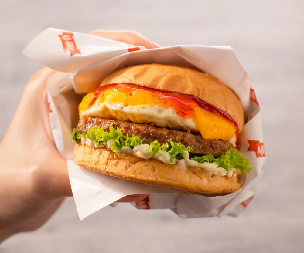 Cheesy Egg Burger